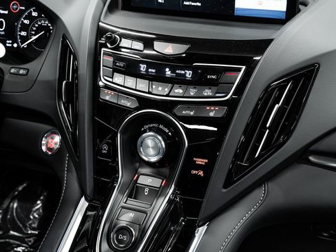 Used 2024 Acura RDX w/ Technology Package image 16