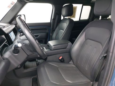 Used 2021 Land Rover Defender 110 X-Dynamic HSE image 16