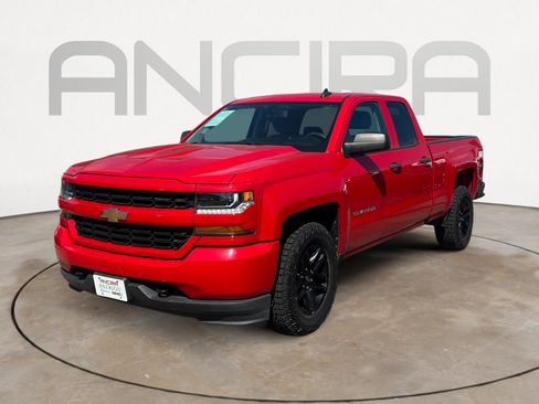 Used 2018 Chevrolet Silverado 1500 Custom w/ Custom Convenience Package RWD image 6