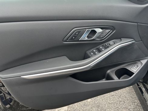 Used 2025 BMW 330i xDrive Sedan w/ Premium Package image 13