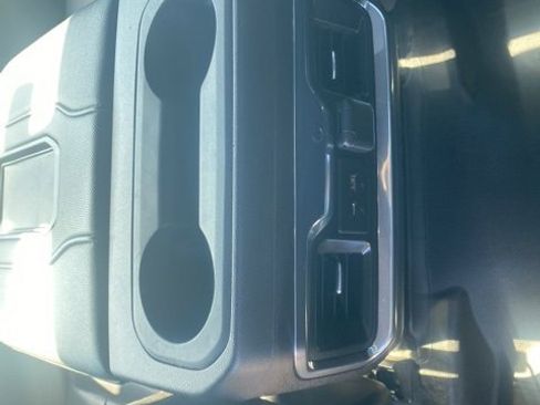 Used 2022 GMC Sierra 2500 AT4 w/ AT4 Preferred Package image 13