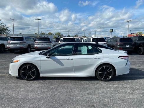Used 2020 Toyota Camry XSE FWD image 7