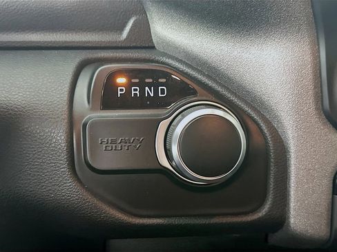 Used 2024 RAM 2500 Tradesman w/ Chrome Appearance Group image 16