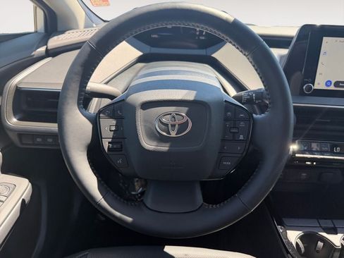 Used 2025 Toyota Prius AWD image 13