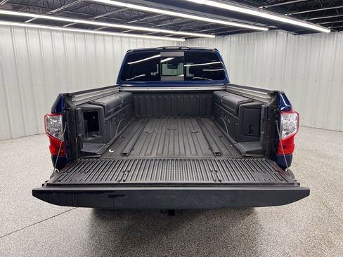 Used 2016 Nissan Titan Platinum Reserve image 9