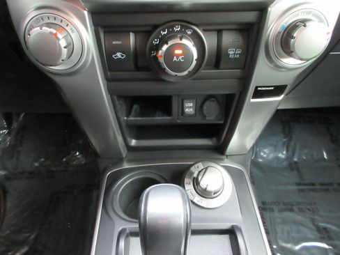 Used 2018 Toyota 4Runner SR5 image 44