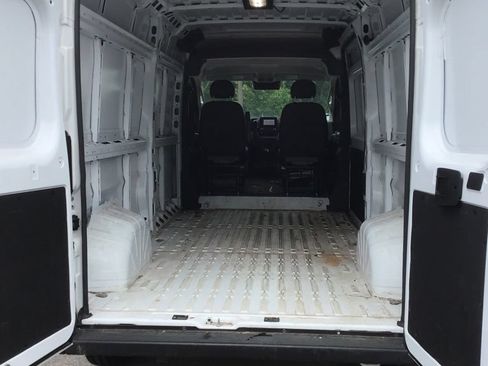 Used 2026 RAM ProMaster 2500 w/ Convenience Group FWD image 4