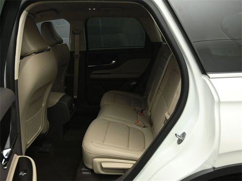 Certified 2023 Lincoln Corsair Reserve w/ Towing Package image 21