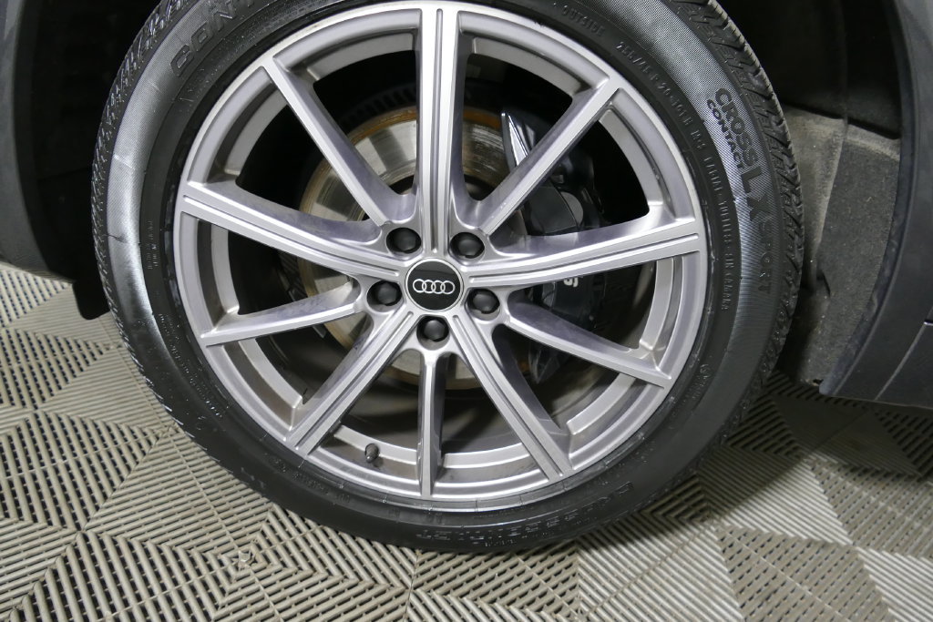 Used 2023 Audi SQ5 Prestige AWD/4WD image 9