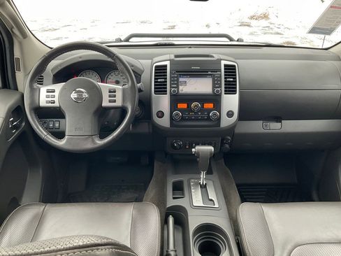 Used 2017 Nissan Frontier PRO-4X w/ Pro-4x Luxury Package image 3