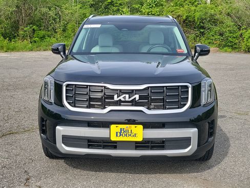 Used 2024 Kia Telluride S AWD/4WD image 2