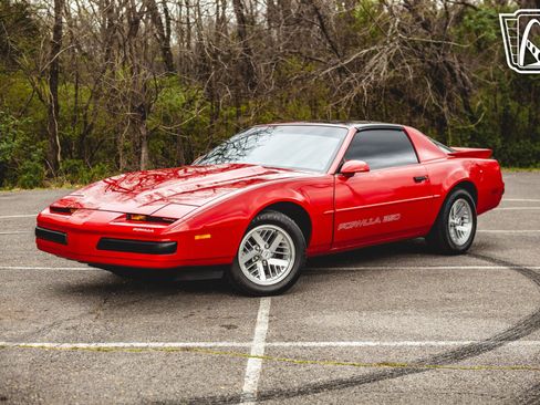 Used 1989 Pontiac Firebird Formula RWD image 4