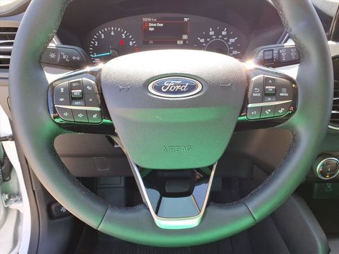 Used 2022 Ford Escape SEL image 19