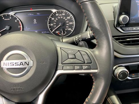 Used 2022 Nissan Altima 2.5 SR image 22