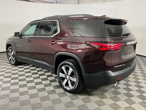 Used 2023 Chevrolet Traverse LT w/ LT Premium Package AWD/4WD image 4