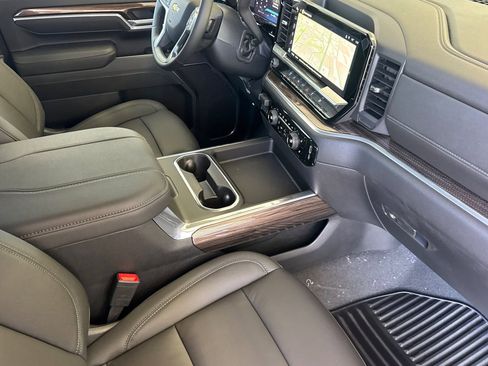 New 2026 Chevrolet Silverado 3500 LT w/ All Star Edition AWD/4WD image 17