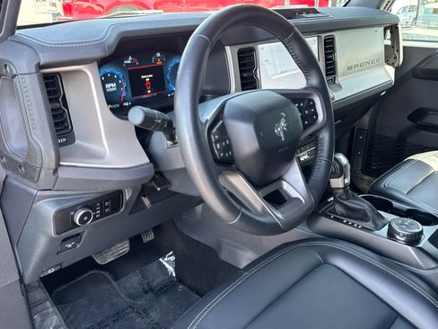 Certified 2025 Ford Bronco Outer Banks AWD/4WD image 24