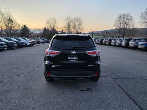 Used 2014 Toyota Highlander XLE AWD/4WD image 7