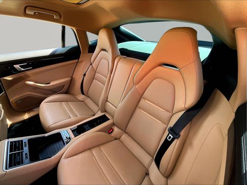 Used 2018 Porsche Panamera 4 AWD/4WD image 22
