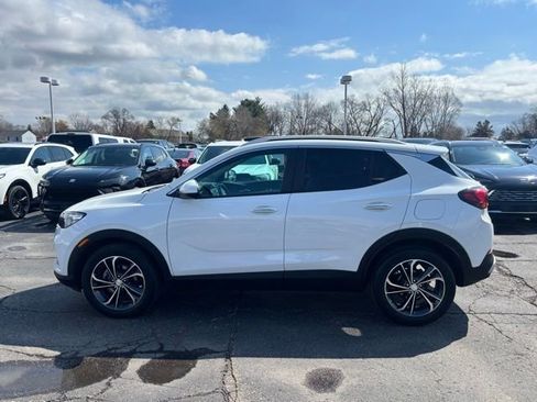 Certified 2023 Buick Encore GX Select image 9