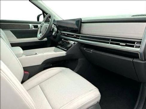 New 2025 Hyundai Santa Fe Calligraphy image 14