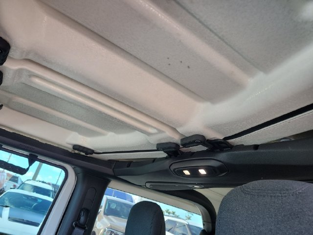 Used 2024 Jeep Wrangler Sport AWD/4WD image 27