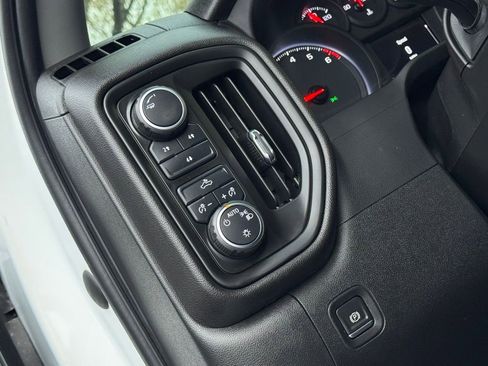 Used 2023 Chevrolet Silverado 2500 Custom w/ Custom Convenience Package image 22