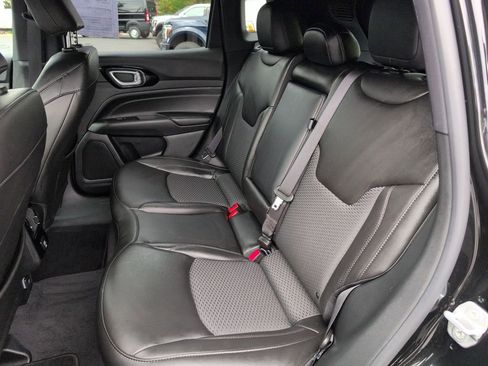 Certified 2022 Jeep Compass Altitude image 24