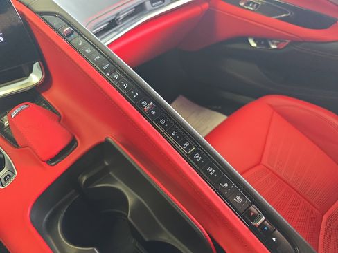 Used 2020 Chevrolet Corvette Stingray Premium Cpe w/ 3LT Preferred Equipment Group image 26