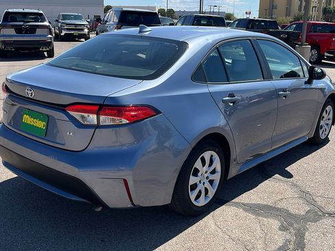 Used 2022 Toyota Corolla LE image 8