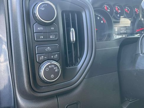 Used 2021 Chevrolet Silverado 1500 Custom AWD/4WD image 18