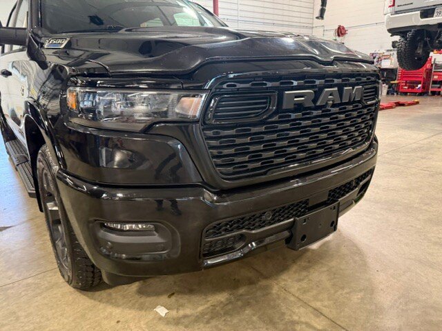 Used 2026 RAM 1500 Big Horn AWD/4WD image 2