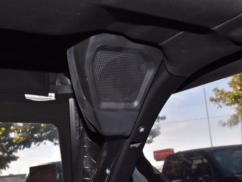 Used 2023 Ford Bronco Wildtrak image 18