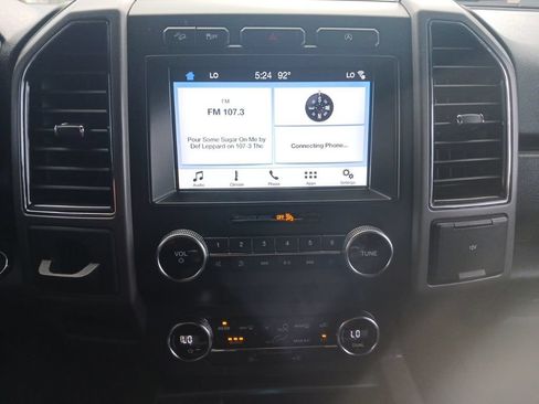 Used 2019 Ford Expedition Max XLT w/ Equipment Group 201A AWD/4WD image 24