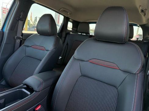 New 2025 Nissan Kicks SR image 15