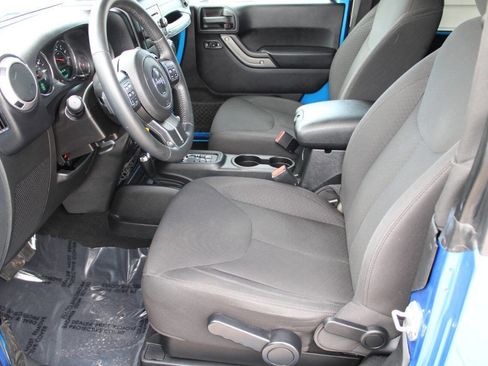 Used 2016 Jeep Wrangler Sport w/ Quick Order Package 24S image 9