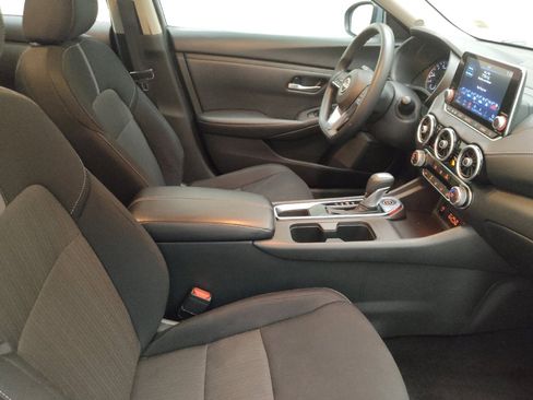 Used 2024 Nissan Sentra SV image 21