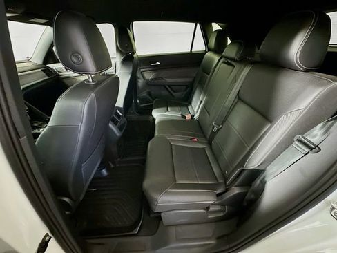 Used 2023 Volkswagen Atlas Cross Sport SE image 22