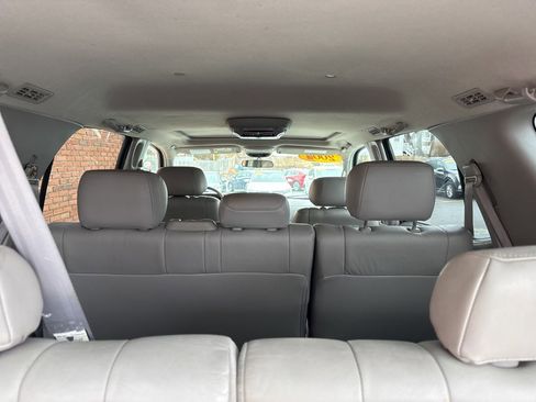 Used 2004 Toyota Sequoia SR5 image 46