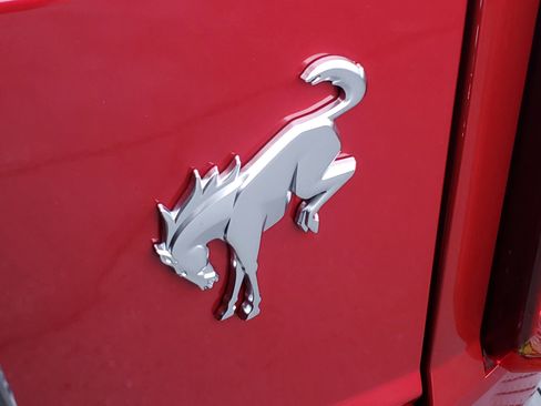 New 2025 Ford Bronco Heritage Edition image 6