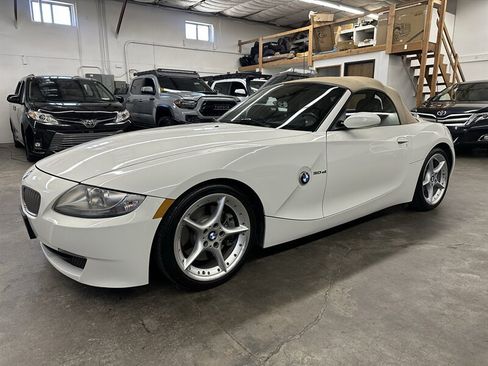 Used 2007 BMW Z4 3.0si RWD image 38