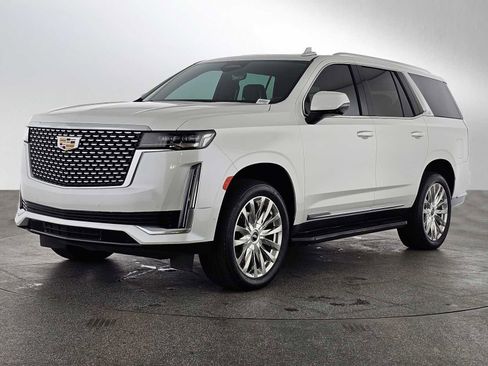 Used 2023 Cadillac Escalade Premium Luxury w/ Performance Package image 7