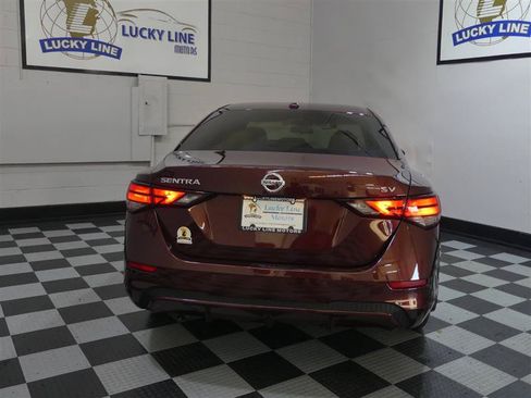 Used 2022 Nissan Sentra SV w/ SV Premium Package FWD image 8