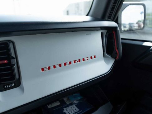 Used 2023 Ford Bronco Heritage Edition image 20