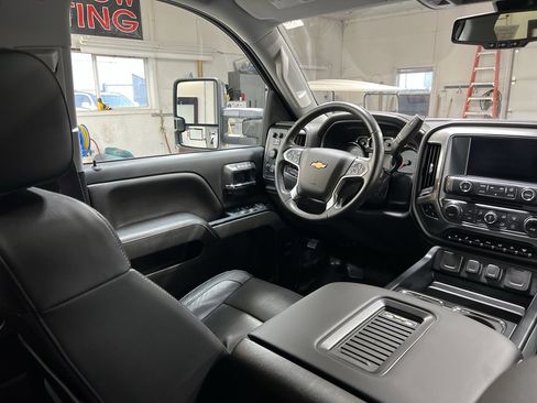 Certified 2016 Chevrolet Silverado 3500 LTZ w/ Duramax Plus Package image 36