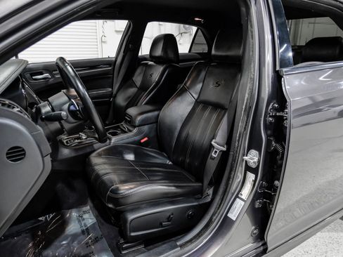 Used 2017 Chrysler 300 S w/ S Model Appearance Package image 40