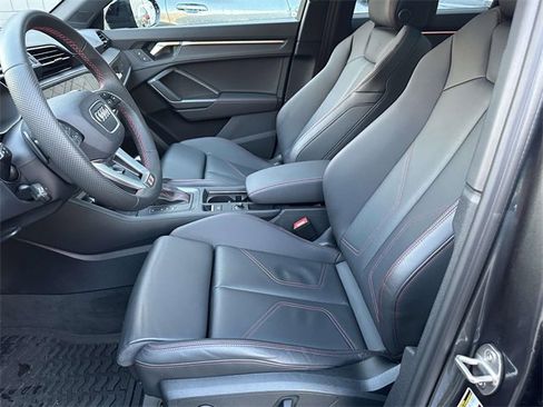 Certified 2025 Audi Q3 2.0T Premium Plus w/ Premium Plus Package image 22
