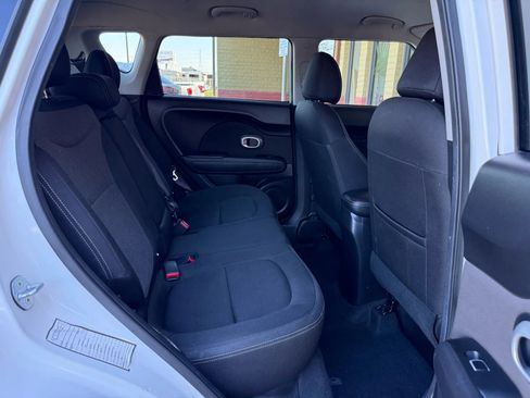 Used 2019 Kia Soul + image 27