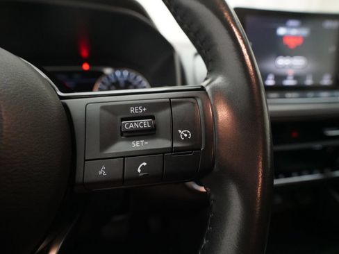 Used 2021 Nissan Rogue S AWD/4WD image 18