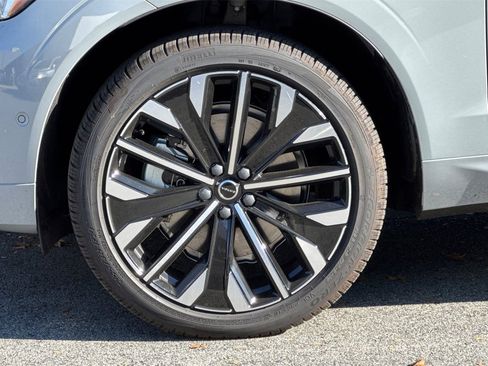 New 2026 Volvo XC60 T8 Ultra w/ Protection Package Premier AWD/4WD image 26